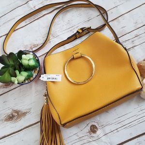 Aldo Bags - NWT | Aldo Crossbody W/ Gold Ringed Handles Aldo Bags - NWT | Aldo Crossbody W/ Gold Ringed Handles